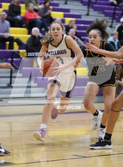 Thumbnail 3 in Beechcroft vs Bloom-Carroll (OHSAA D2 Sectional Final) photogallery.