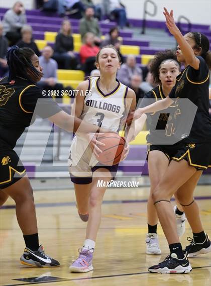 Thumbnail 1 in Beechcroft vs Bloom-Carroll (OHSAA D2 Sectional Final) photogallery.
