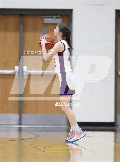 Thumbnail 1 in Beechcroft vs Bloom-Carroll (OHSAA D2 Sectional Final) photogallery.