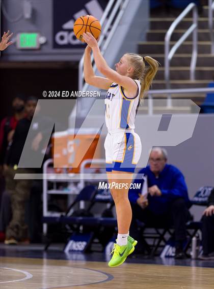 Thumbnail 2 in Fernley vs. Lowry (NIAA 3A State Championship) photogallery.