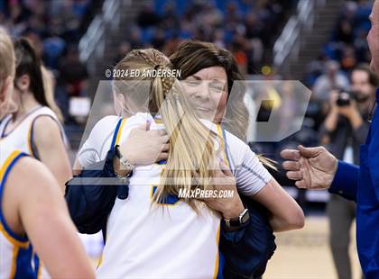 Thumbnail 3 in Fernley vs. Lowry (NIAA 3A State Championship) photogallery.