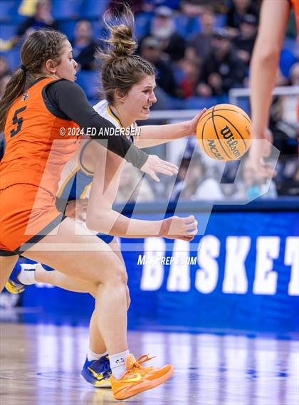Thumbnail 2 in Fernley vs. Lowry (NIAA 3A State Championship) photogallery.