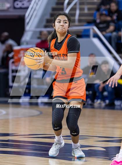 Thumbnail 2 in Fernley vs. Lowry (NIAA 3A State Championship) photogallery.