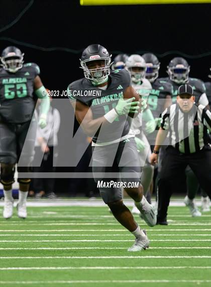 Thumbnail 1 in 2023 All American Bowl photogallery.