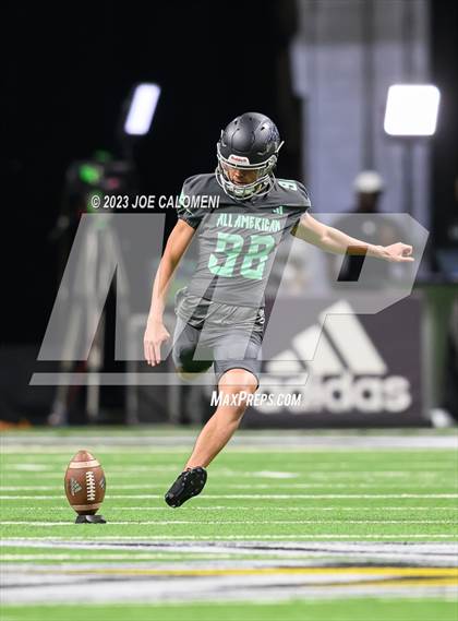Thumbnail 1 in 2023 All American Bowl photogallery.