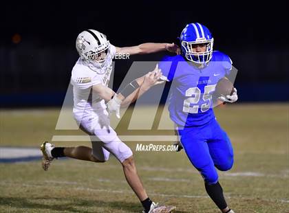 Thumbnail 3 in Iona @ Checotah (OSSAA 3A Round 1 Playoff)  photogallery.