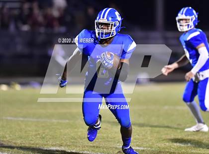 Thumbnail 2 in Iona @ Checotah (OSSAA 3A Round 1 Playoff)  photogallery.