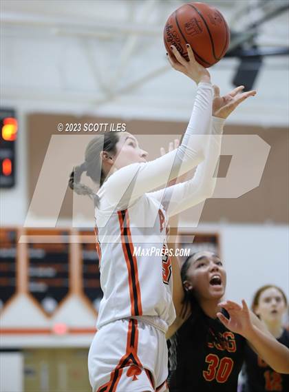 Thumbnail 1 in Columbus School for Girls vs Amanda-Clearcreek (OHSAA D3 Sectional) photogallery.