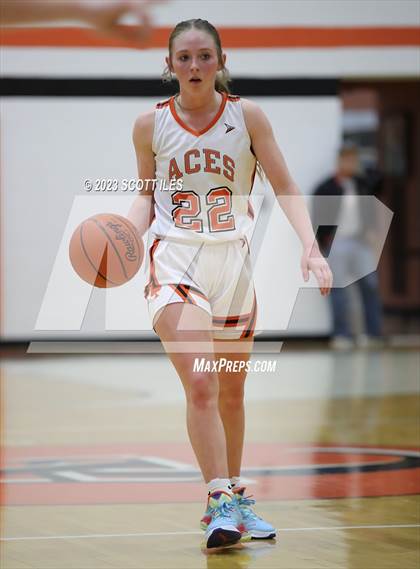 Thumbnail 2 in Columbus School for Girls vs Amanda-Clearcreek (OHSAA D3 Sectional) photogallery.