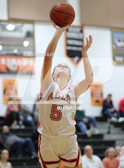 Thumbnail 1 in Columbus School for Girls vs Amanda-Clearcreek (OHSAA D3 Sectional) photogallery.