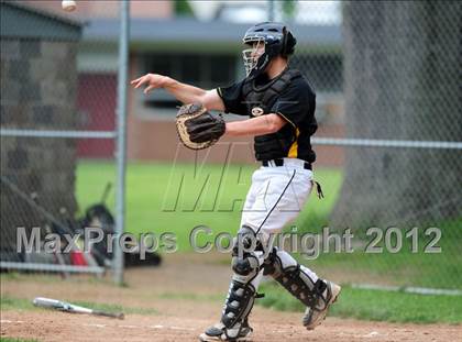 Thumbnail 1 in Darien vs. Hand (CIAC Class L 2nd Round) photogallery.
