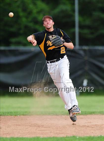 Thumbnail 3 in Darien vs. Hand (CIAC Class L 2nd Round) photogallery.