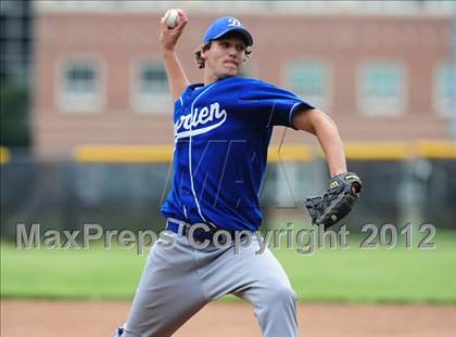 Thumbnail 2 in Darien vs. Hand (CIAC Class L 2nd Round) photogallery.