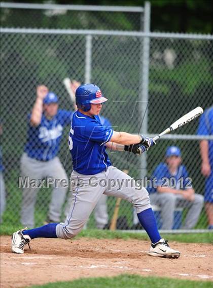 Thumbnail 3 in Darien vs. Hand (CIAC Class L 2nd Round) photogallery.