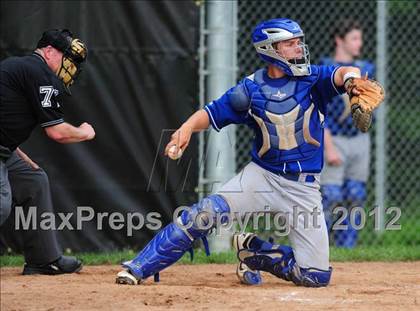 Thumbnail 3 in Darien vs. Hand (CIAC Class L 2nd Round) photogallery.