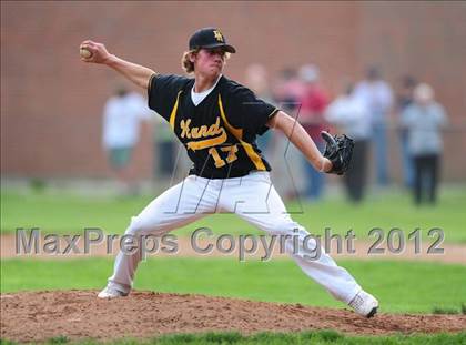 Thumbnail 2 in Darien vs. Hand (CIAC Class L 2nd Round) photogallery.
