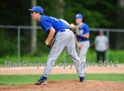 Thumbnail 3 in Darien vs. Hand (CIAC Class L 2nd Round) photogallery.