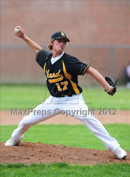 Thumbnail 2 in Darien vs. Hand (CIAC Class L 2nd Round) photogallery.