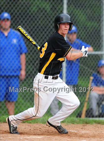 Thumbnail 2 in Darien vs. Hand (CIAC Class L 2nd Round) photogallery.