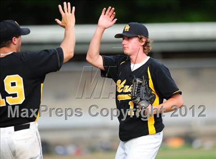Thumbnail 2 in Darien vs. Hand (CIAC Class L 2nd Round) photogallery.