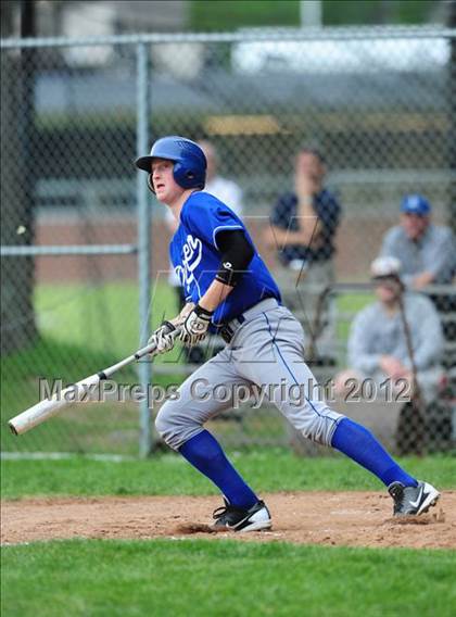 Thumbnail 1 in Darien vs. Hand (CIAC Class L 2nd Round) photogallery.