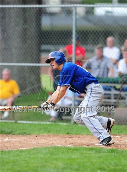 Thumbnail 3 in Darien vs. Hand (CIAC Class L 2nd Round) photogallery.