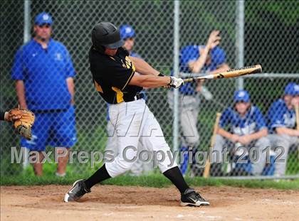 Thumbnail 1 in Darien vs. Hand (CIAC Class L 2nd Round) photogallery.