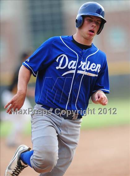 Thumbnail 3 in Darien vs. Hand (CIAC Class L 2nd Round) photogallery.