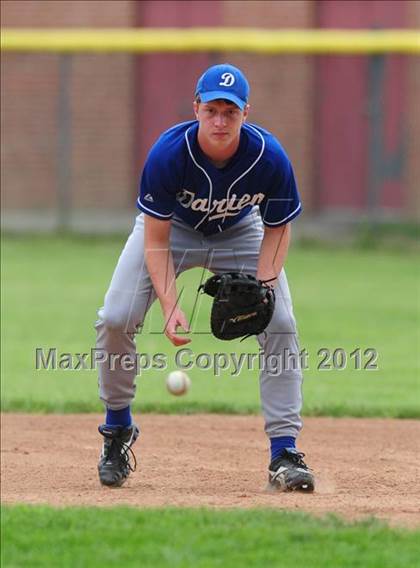 Thumbnail 3 in Darien vs. Hand (CIAC Class L 2nd Round) photogallery.