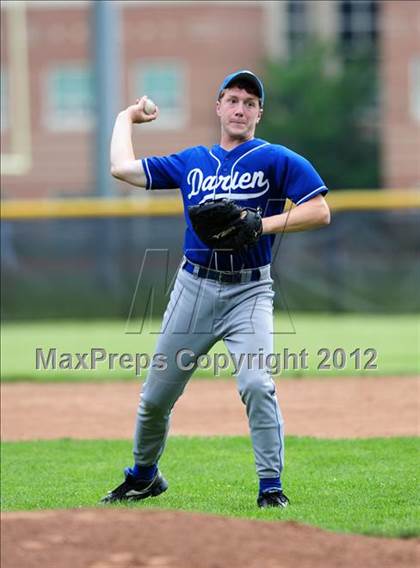 Thumbnail 1 in Darien vs. Hand (CIAC Class L 2nd Round) photogallery.