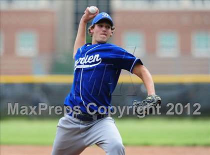 Thumbnail 3 in Darien vs. Hand (CIAC Class L 2nd Round) photogallery.