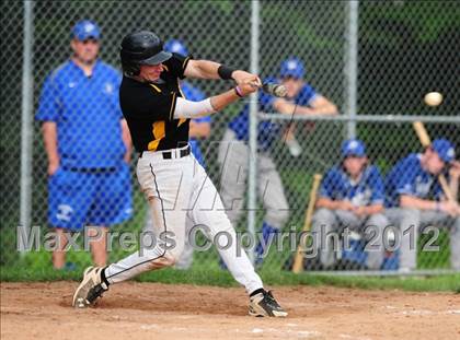 Thumbnail 1 in Darien vs. Hand (CIAC Class L 2nd Round) photogallery.
