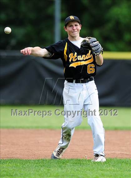 Thumbnail 2 in Darien vs. Hand (CIAC Class L 2nd Round) photogallery.