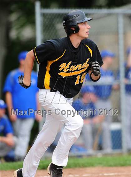 Thumbnail 3 in Darien vs. Hand (CIAC Class L 2nd Round) photogallery.
