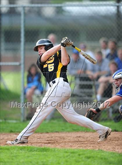Thumbnail 1 in Darien vs. Hand (CIAC Class L 2nd Round) photogallery.