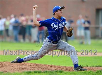 Thumbnail 1 in Darien vs. Hand (CIAC Class L 2nd Round) photogallery.