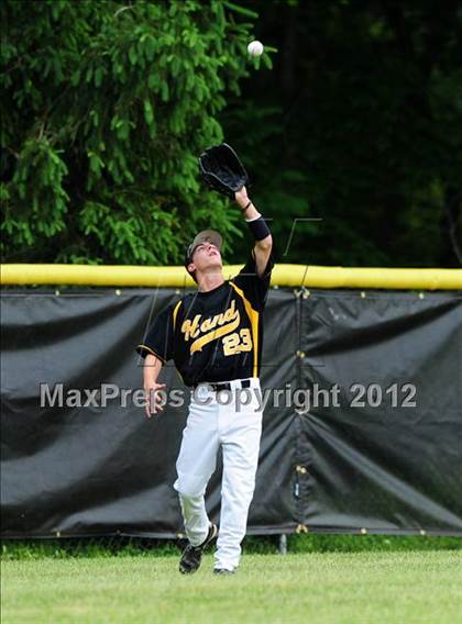 Thumbnail 1 in Darien vs. Hand (CIAC Class L 2nd Round) photogallery.