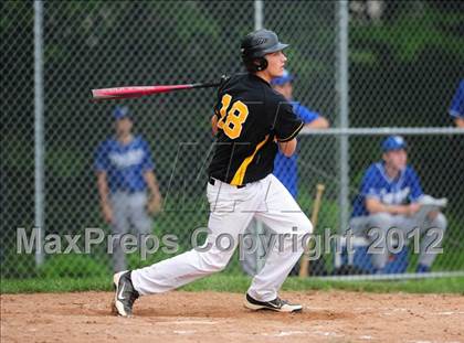 Thumbnail 3 in Darien vs. Hand (CIAC Class L 2nd Round) photogallery.