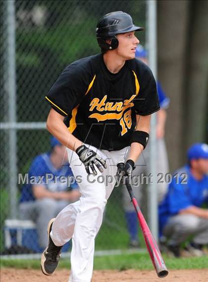Thumbnail 2 in Darien vs. Hand (CIAC Class L 2nd Round) photogallery.