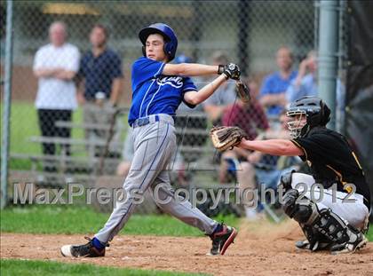 Thumbnail 1 in Darien vs. Hand (CIAC Class L 2nd Round) photogallery.