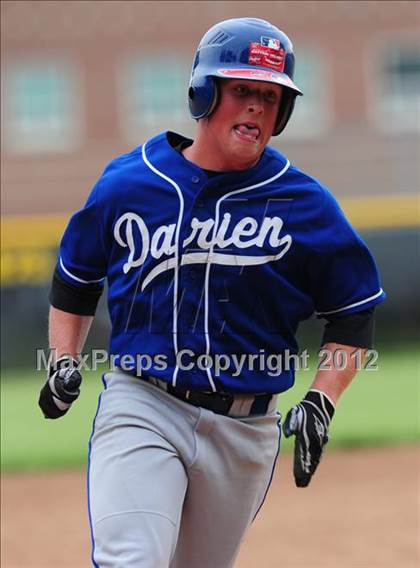 Thumbnail 1 in Darien vs. Hand (CIAC Class L 2nd Round) photogallery.