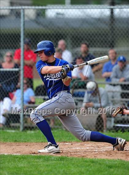 Thumbnail 2 in Darien vs. Hand (CIAC Class L 2nd Round) photogallery.