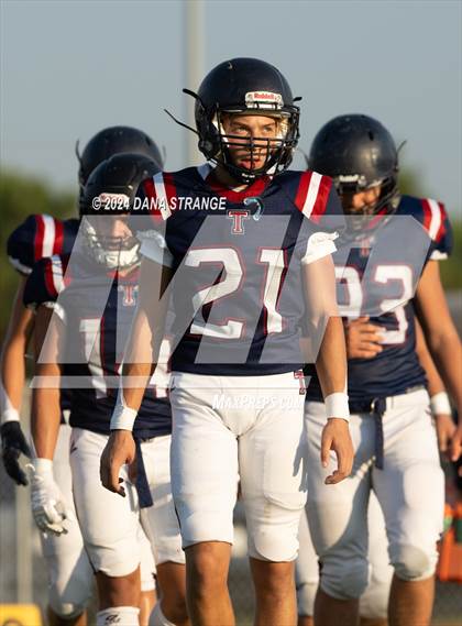 Thumbnail 2 in Katy @ Tompkins (White) photogallery.