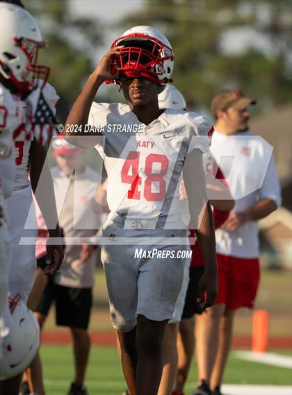 Thumbnail 1 in Katy @ Tompkins (White) photogallery.
