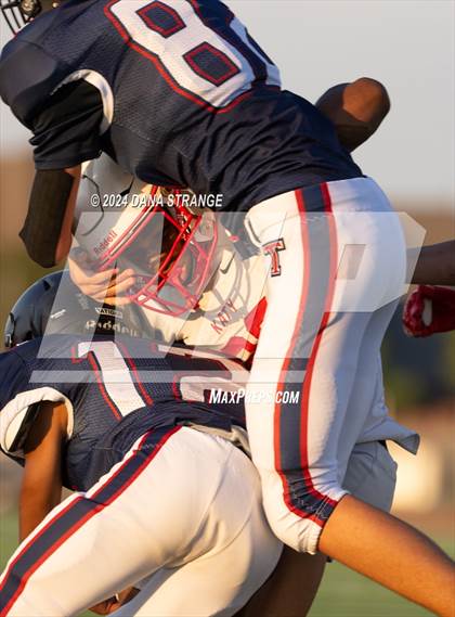 Thumbnail 2 in Katy @ Tompkins (White) photogallery.