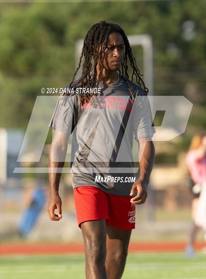 Thumbnail 3 in Katy @ Tompkins (White) photogallery.