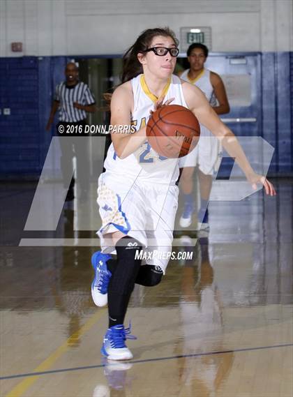Thumbnail 1 in Don Lugo vs. San Dimas (Shereise Edmonds Memorial Tournament) photogallery.
