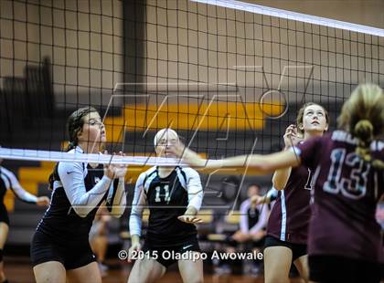 Thumbnail 2 in Sherman vs Howe (Farmersville Volleyball Tournament) photogallery.