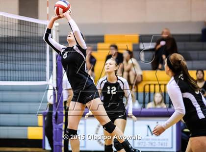 Thumbnail 2 in Sherman vs Howe (Farmersville Volleyball Tournament) photogallery.