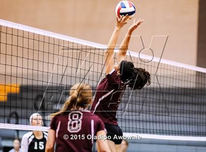 Thumbnail 2 in Sherman vs Howe (Farmersville Volleyball Tournament) photogallery.